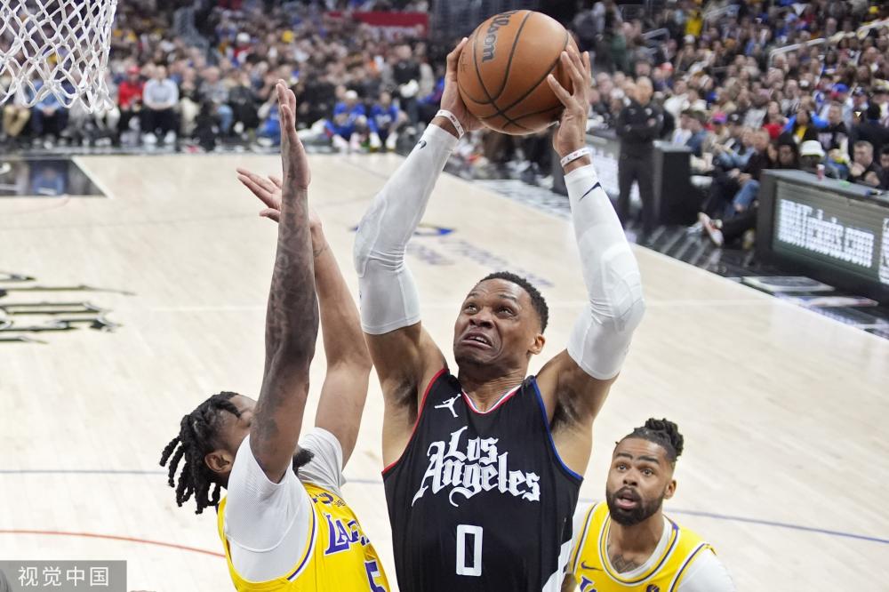 在这场激烈 在这场激烈