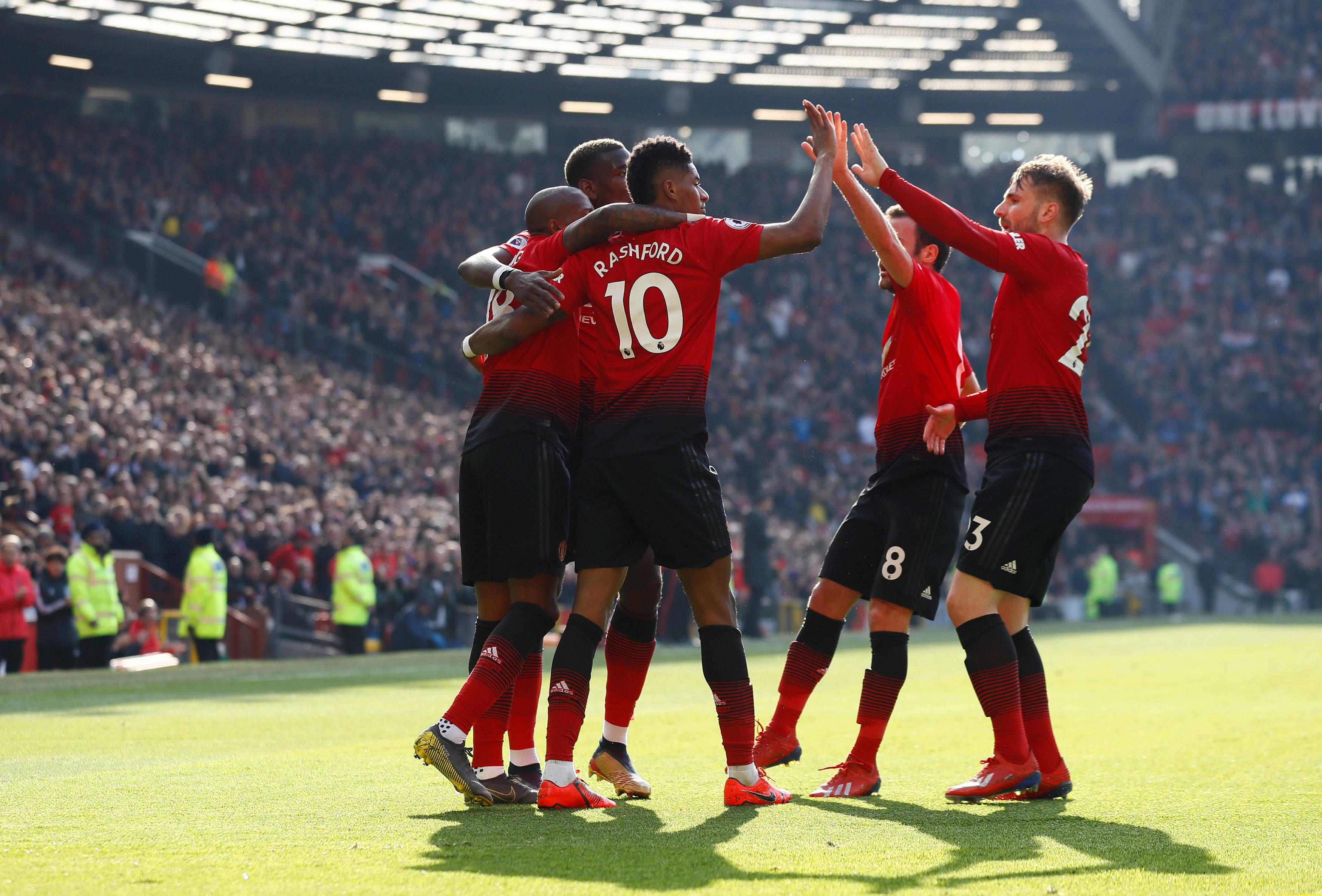 风险并维持 风险并维持